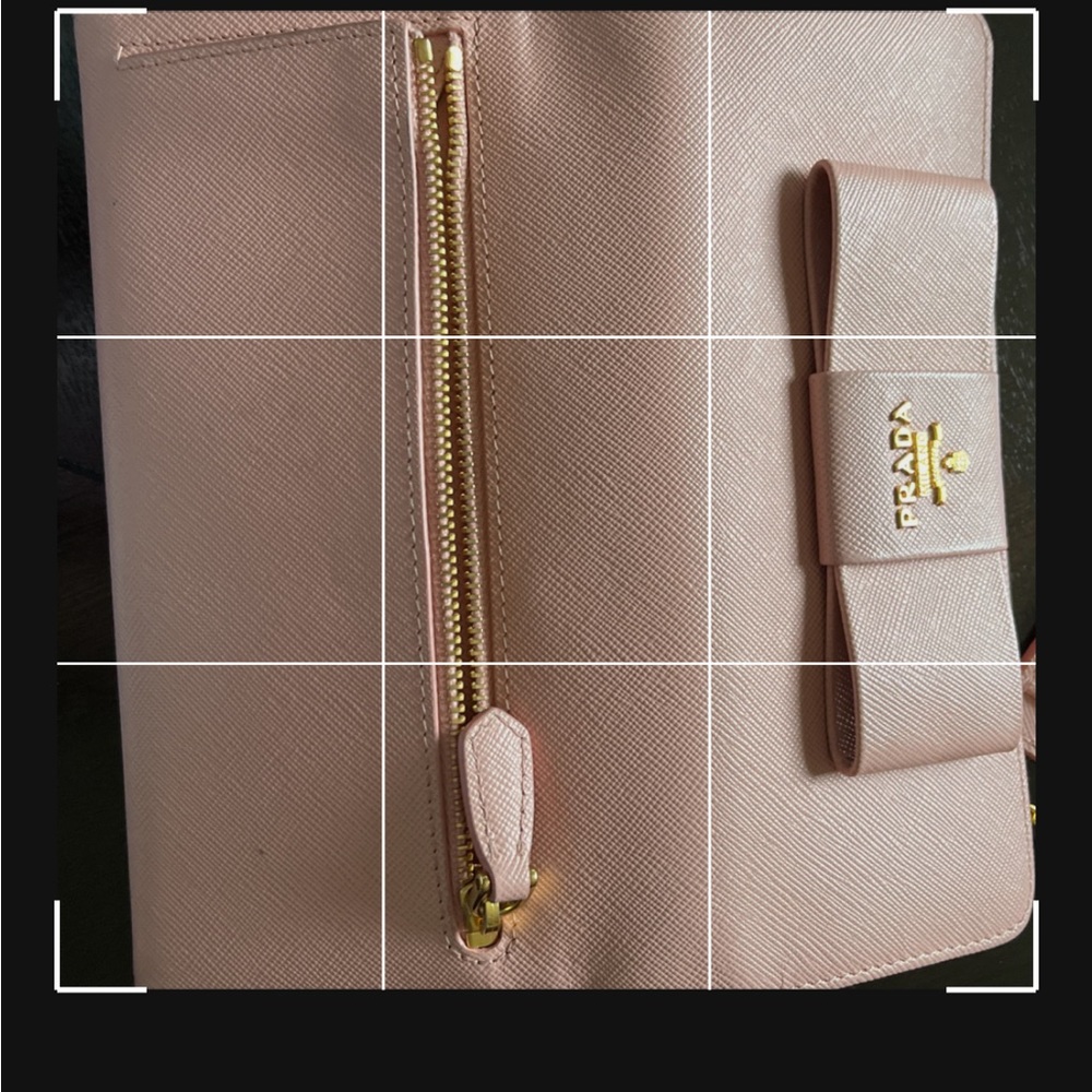 Prada Wallet - Picture 4 of 10